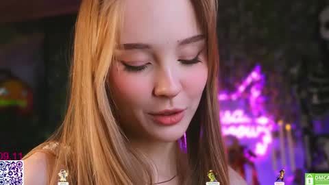 your Liza again. Next stream Dec. 1  at 2 or 3  GMT online show from 9, 11, 2025