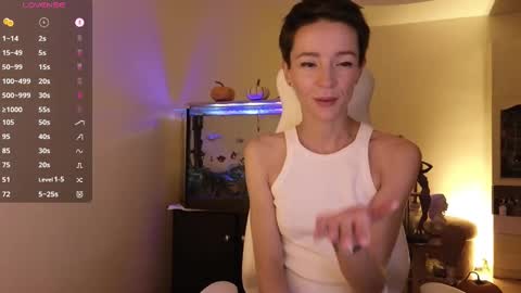 Snapshot of litllle_alis_a chatting on 11, 10, 2025 Alisa online show from 11, 10, 2025