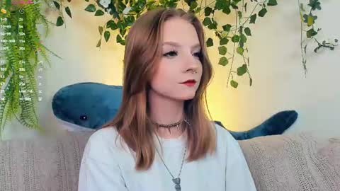Snapshot of little__caprice chatting on 23, 6, 2026 Bella online show from 23, 6, 2026