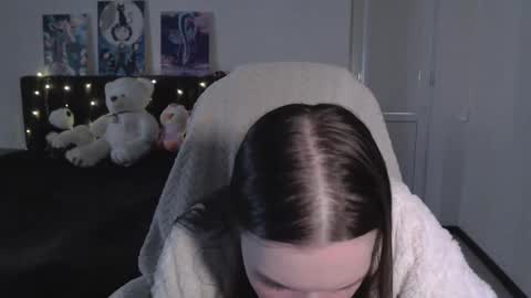 Snapshot of little__flowers chatting on 30, 9, 2025 little__flowers online show from 30, 9, 2025