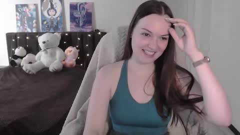 Snapshot of little__flowers chatting on 6, 10, 2025 little__flowers online show from 6, 10, 2025