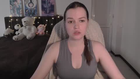 Snapshot of little__flowers chatting on 13, 10, 2025 little__flowers online show from 13, 10, 2025