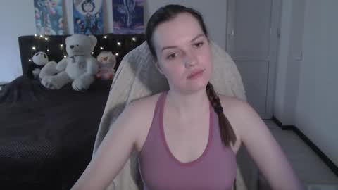 Snapshot of little__flowers chatting on 20, 11, 2025 little__flowers online show from 20, 11, 2025