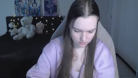 little__flowers online show from 19, 2, 2026