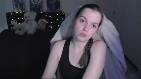 little__flowers online show from 12, 4, 2026