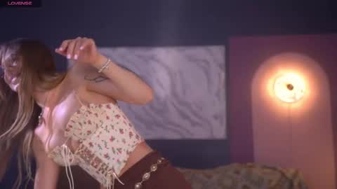 Snapshot of little__mixx chatting on 9, 10, 2025 SophiaKateline online show from 9, 10, 2025