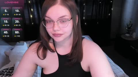 Snapshot of little_bambii_ chatting on 18, 12, 2024 Eva online show from 18, 12, 2024