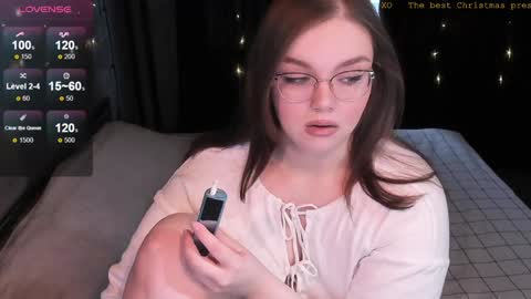 Snapshot of little_bambii_ chatting on 24, 12, 2024 Eva online show from 24, 12, 2024