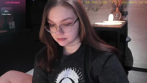 Snapshot of little_bambii_ chatting on 5, 1, 2025 Eva online show from 5, 1, 2025