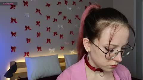 Snapshot of little_bliss chatting on 9, 3, 2025 little_bliss online show from 9, 3, 2025