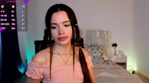 Snapshot of little_cuti1e chatting on 12, 7, 2026 Kathrine online show from 12, 7, 2026
