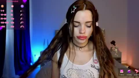 Snapshot of little_cuti1e chatting on 30, 7, 2026 Kathrine online show from 30, 7, 2026