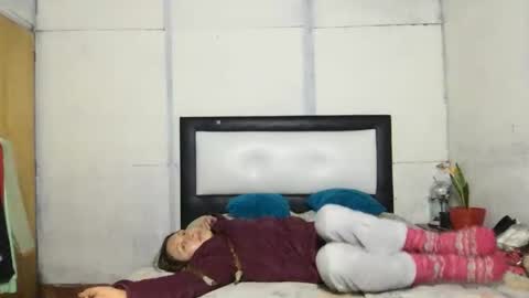 Snapshot of little_devil_diablita90 chatting on 27, 10, 2025 Diablita online show from 27, 10, 2025