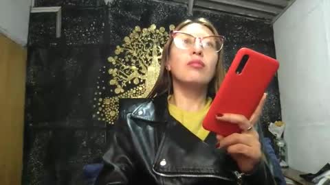 Snapshot of little_devil_diablita90 chatting on 19, 4, 2026 Diablita online show from 19, 4, 2026