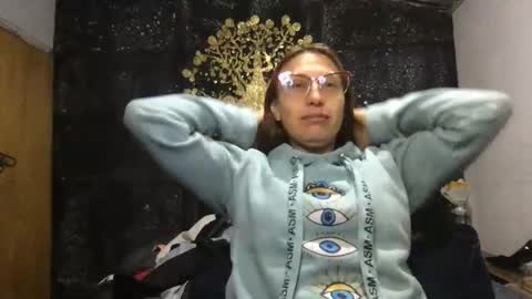 Snapshot of little_devil_diablita90 chatting on 20, 5, 2026 Diablita online show from 20, 5, 2026