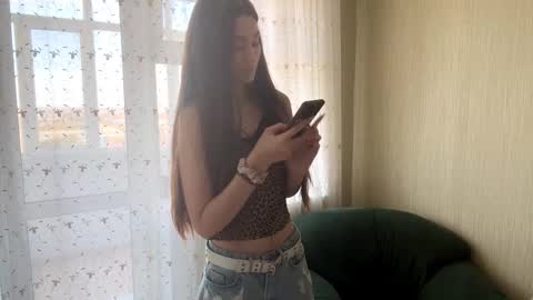 Viiola online show from 10, 10, 2025