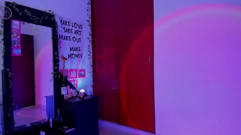 kayla  Instagram kayla 71082 online show from 21, 11, 2025