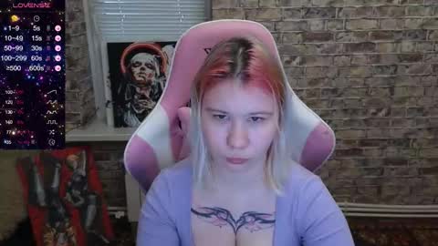 Snapshot of little_kitsune chatting on 23, 11, 2025 Rachel online show from 23, 11, 2025