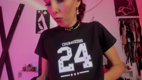 Little Nauughty2 online show from 12, 11, 2025