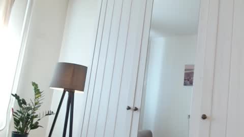 Snapshot of little_nicole_ chatting on 14, 9, 2025 Nicole online show from 14, 9, 2025