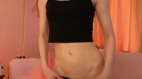 Snapshot of little_red_rosy chatting on 5, 5, 2026 Rosy online show from 5, 5, 2026