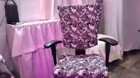 Snapshot of little_savage chatting on 21, 9, 2025 little_savage online show from 21, 9, 2025