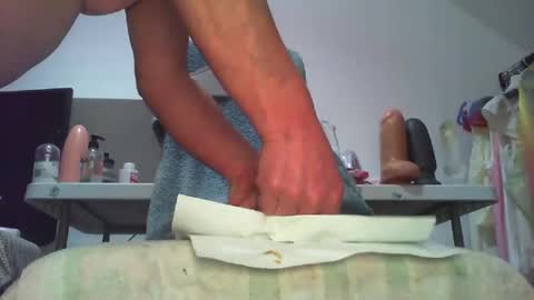 Snapshot of little_sissy_wendy chatting on 4, 1, 2025 little_sissy_wendy online show from 4, 1, 2025