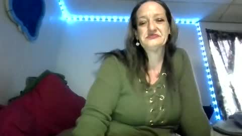 Snapshot of littlebigsquirt7945 chatting on 6, 5, 2026 Sady Jayne online show from 6, 5, 2026