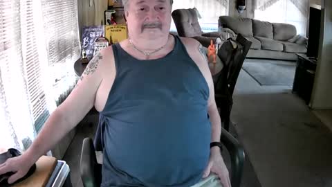 Snapshot of littled83057 chatting on 17, 7, 2026 Littled83057 online show from 17, 7, 2026