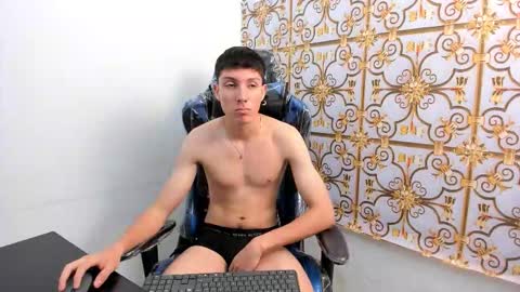 Snapshot of littledanny_ chatting on 7, 10, 2025 DANNY online show from 7, 10, 2025
