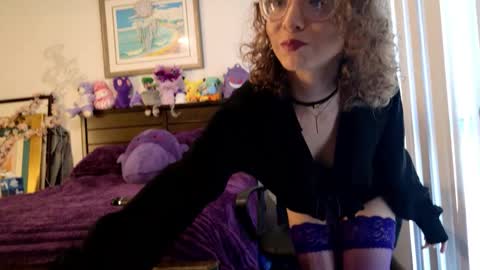 littledeathtrap online show from 9, 3, 2026