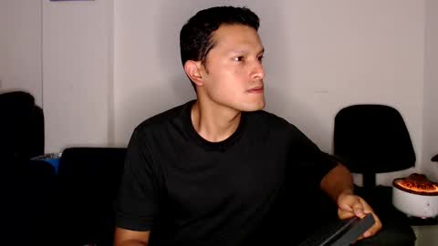 Manu online show from 10, 3, 2025