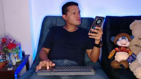 Snapshot of littledicklatin chatting on 8, 6, 2026 Manu online show from 8, 6, 2026