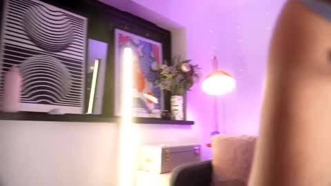Emily Hill online show from 29, 5, 2026