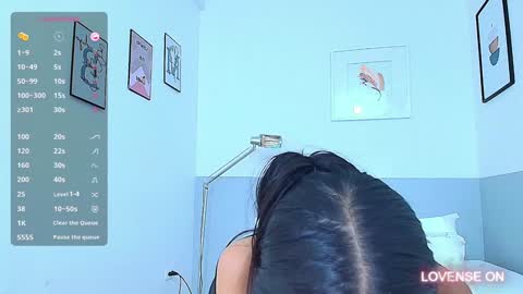 Snapshot of littlee_emilyy_ chatting on 5, 12, 2024 Emily online show from 5, 12, 2024