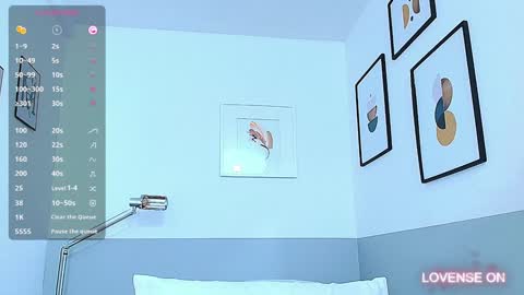 Snapshot of littlee_emilyy_ chatting on 23, 12, 2024 Emily online show from 23, 12, 2024