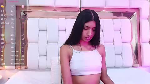 Snapshot of littlee_emilyy_ chatting on 27, 2, 2025 Emily online show from 27, 2, 2025