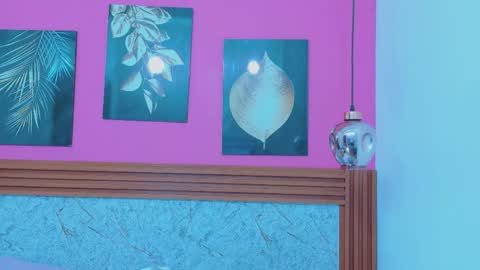 Snapshot of littlee_emilyy_ chatting on 4, 4, 2026 Emily online show from 4, 4, 2026