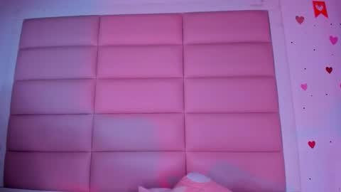 littlee_emma_ online show from 19, 10, 2025