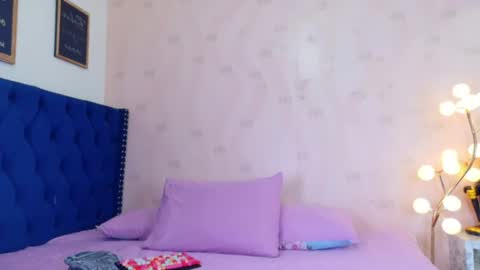 Snapshot of littleebonymommy chatting on 19, 6, 2026 Tania online show from 19, 6, 2026