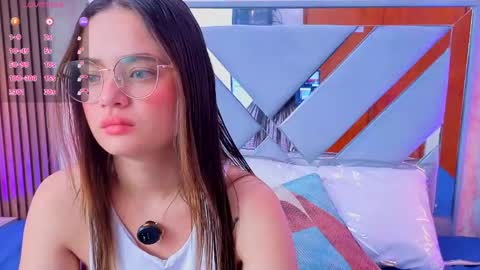 Snapshot of littleesara18 chatting on 12, 5, 2026 Sara online show from 12, 5, 2026