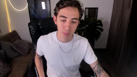 Snapshot of littleferxxo chatting on 27, 12, 2024 Ferxxo online show from 27, 12, 2024