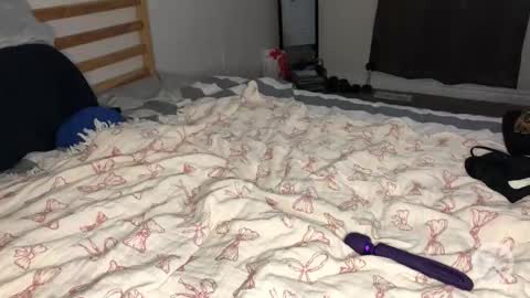 Snapshot of littlegirlysis chatting on 14, 12, 2025 littlesissygirl online show from 14, 12, 2025