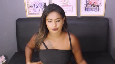 Snapshot of littleindianmilf chatting on 9, 1, 2025 littleindianmilf online show from 9, 1, 2025