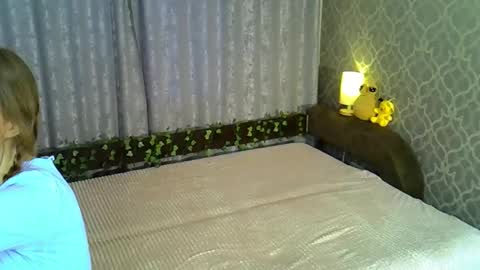 Snapshot of littlel1ss chatting on 19, 10, 2025 littlel1ss online show from 19, 10, 2025