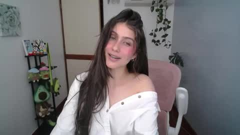 Snapshot of littlelaksmi chatting on 20, 4, 2026 Laksmi online show from 20, 4, 2026