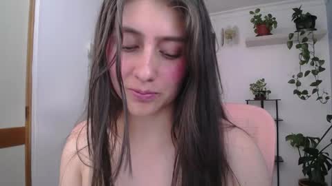 Snapshot of littlelaksmi chatting on 21, 4, 2026 Laksmi online show from 21, 4, 2026