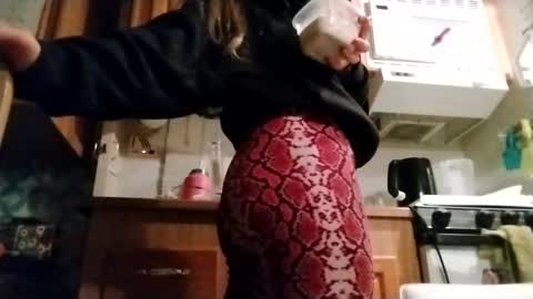 Snapshot of littleleo96 chatting on 18, 10, 2025 littleleo96 online show from 18, 10, 2025