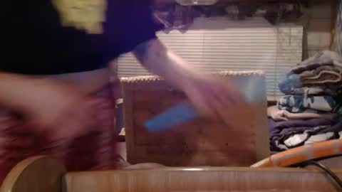 Snapshot of littleleo96 chatting on 6, 11, 2025 littleleo96 online show from 6, 11, 2025