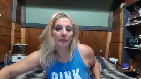 Snapshot of littlelisa1 chatting on 26, 5, 2026 lisanixs online show from 26, 5, 2026